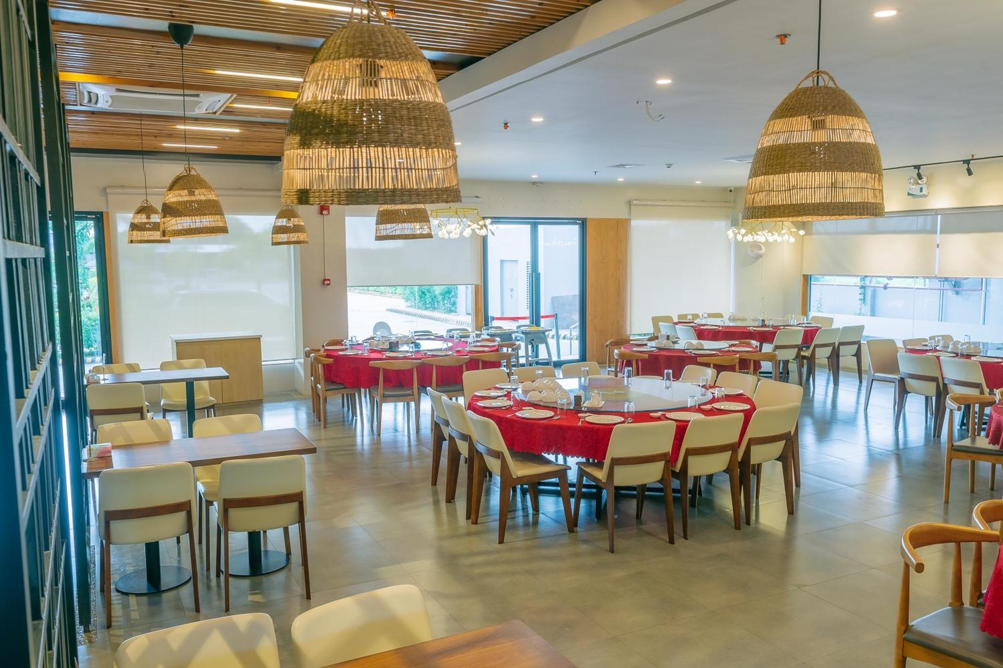 Urdaneta Levo Hotel מראה חיצוני תמונה