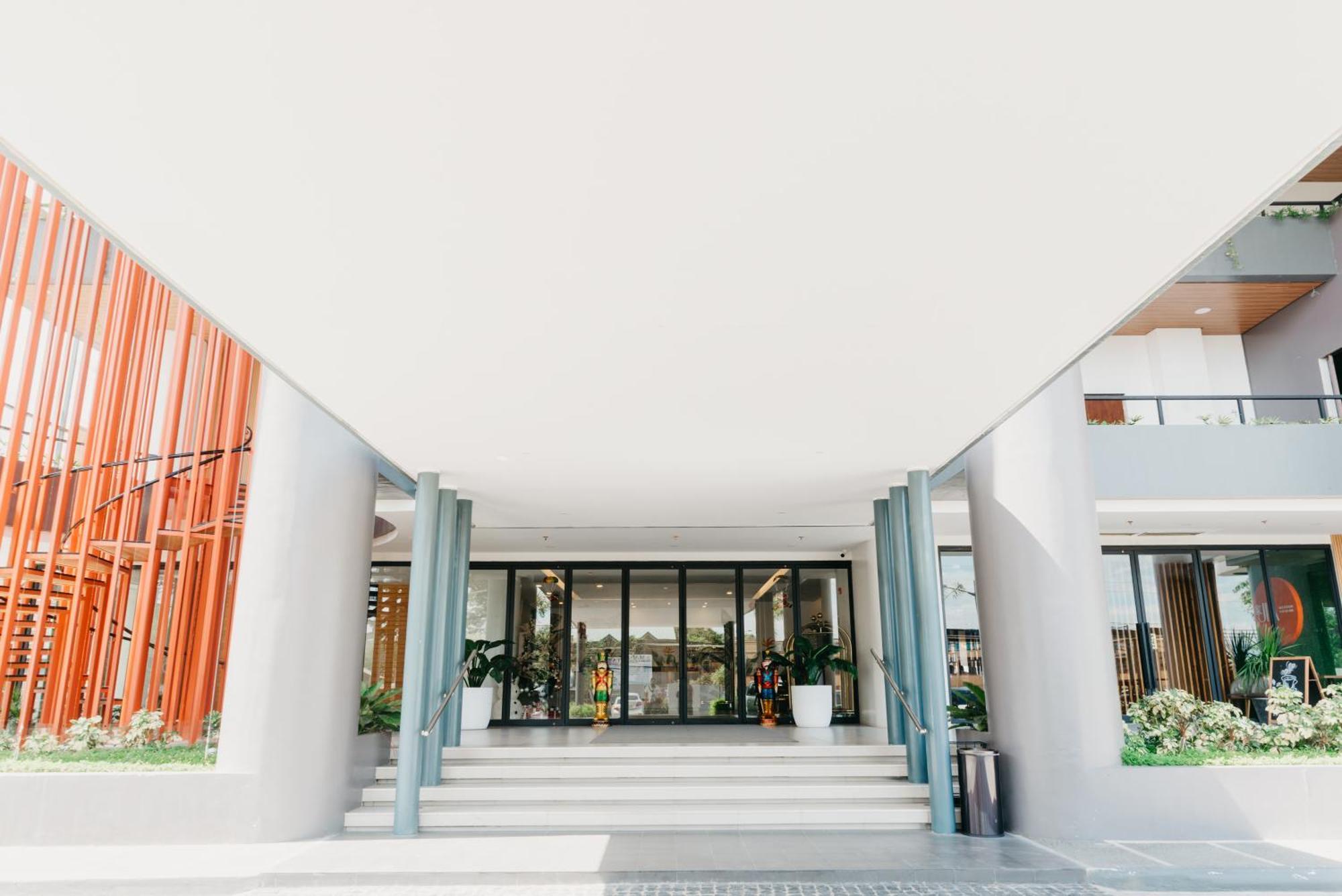 Urdaneta Levo Hotel מראה חיצוני תמונה