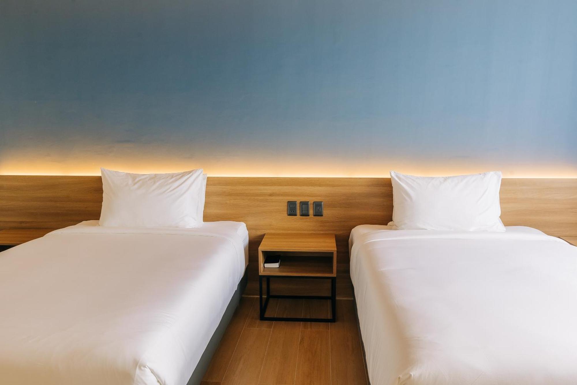 Urdaneta Levo Hotel מראה חיצוני תמונה